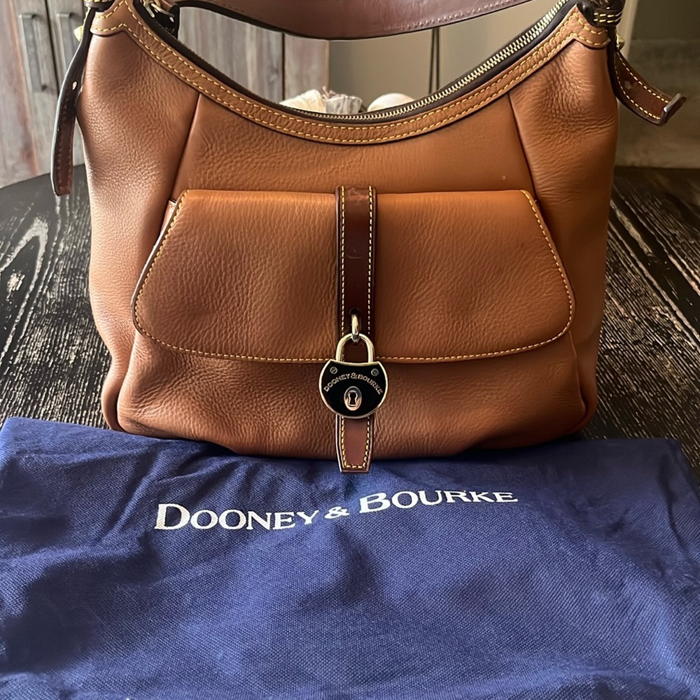 Dooney & Bourke